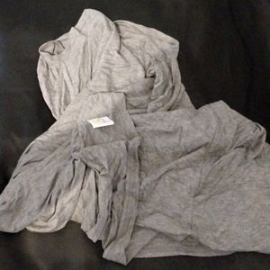 Go by Goldbug 5-in-1 Multi Use Cover And Nursing Scarf - Gray